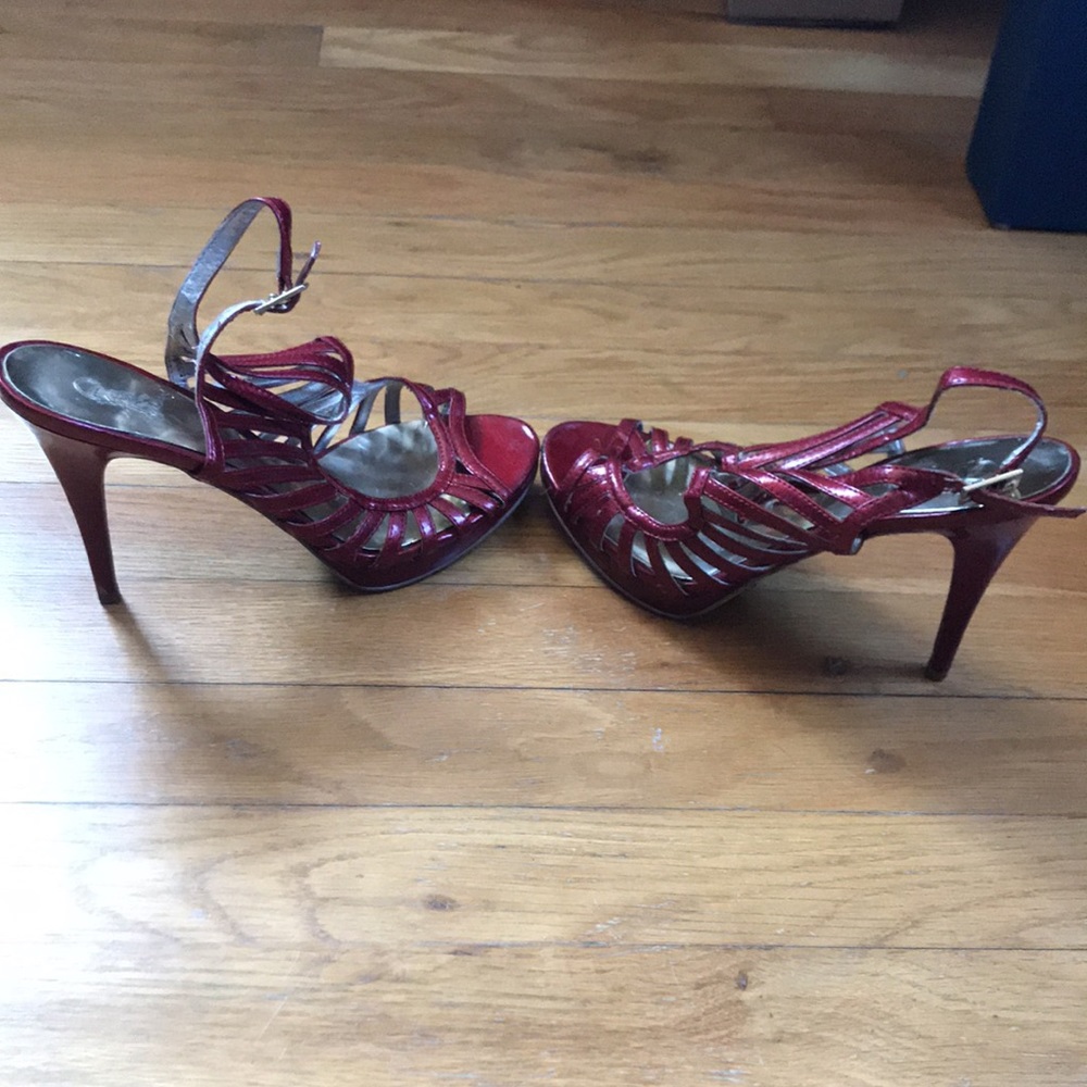 Wedge heels *Bundle 4 $5 items for $15* - Picture 6 of 6